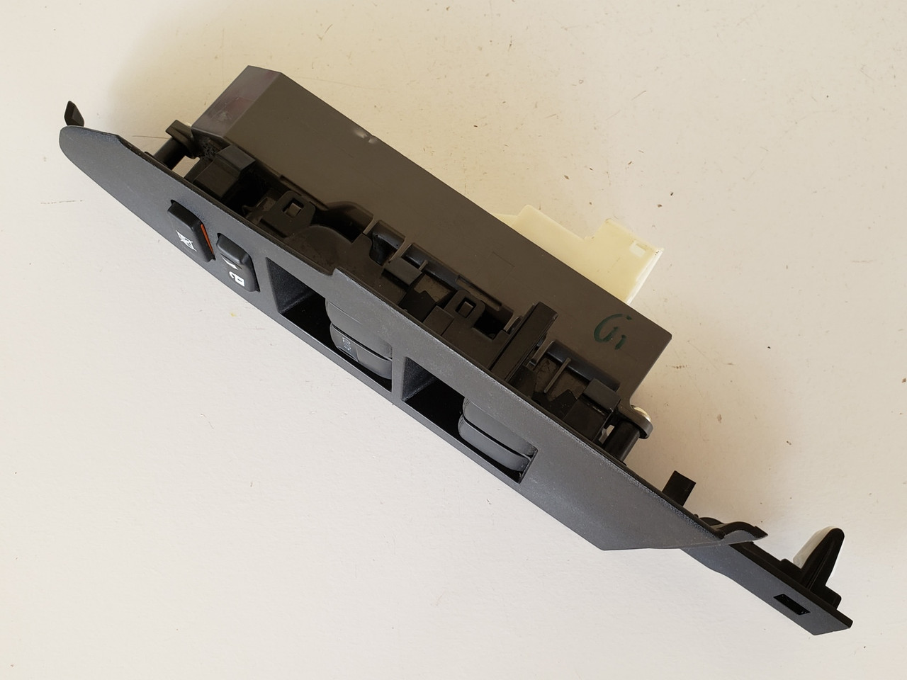 14-19 Toyota Corolla 84820-0R040 Drivers Side Left Master Window Switch OEM 14-19 Toyota Corolla 84820-0R040 Drivers Side Left Master Window Switch OEM
