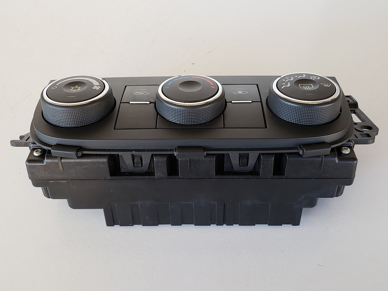 06-08 Chevy Impala 15879273 Climate Control Panel Temperature Unit A/C Heater