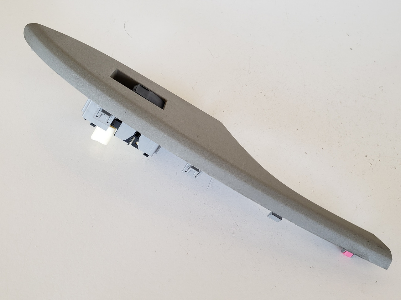 09-13 Toyota Corolla 74271-12230 Right Rear Passenger Window Switch OEM 09-13 Toyota Corolla 74271-12230 Right Rear Passenger Window Switch OEM