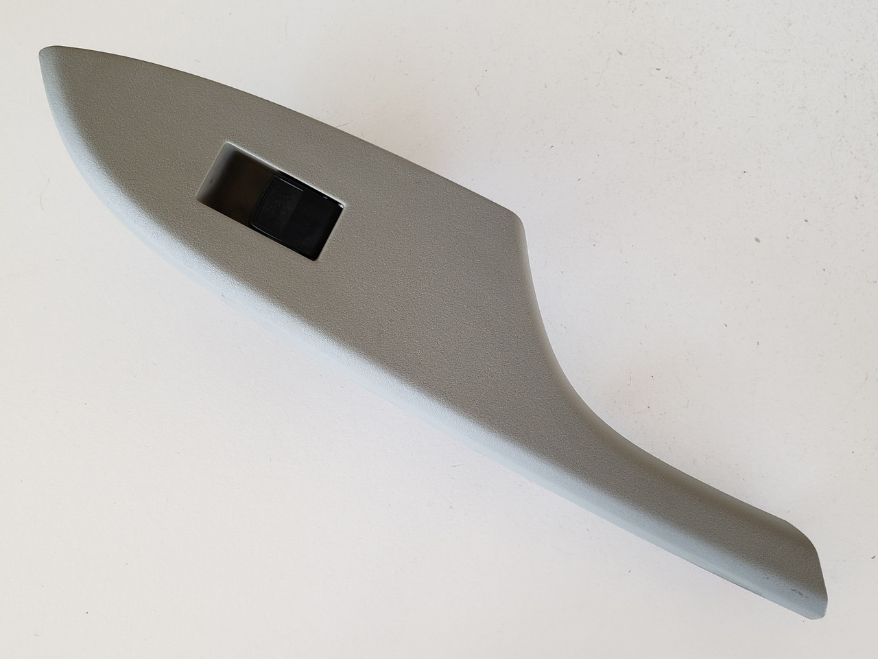 09-13 Toyota Corolla 74271-12230 Right Rear Passenger Window Switch OEM 09-13 Toyota Corolla 74271-12230 Right Rear Passenger Window Switch OEM