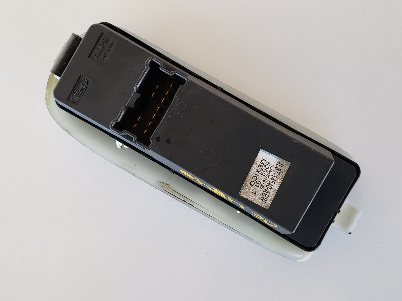 01-07 Ford Escape 4L8T-14540-ABW Drivers Side Left Master Window Switch OEM