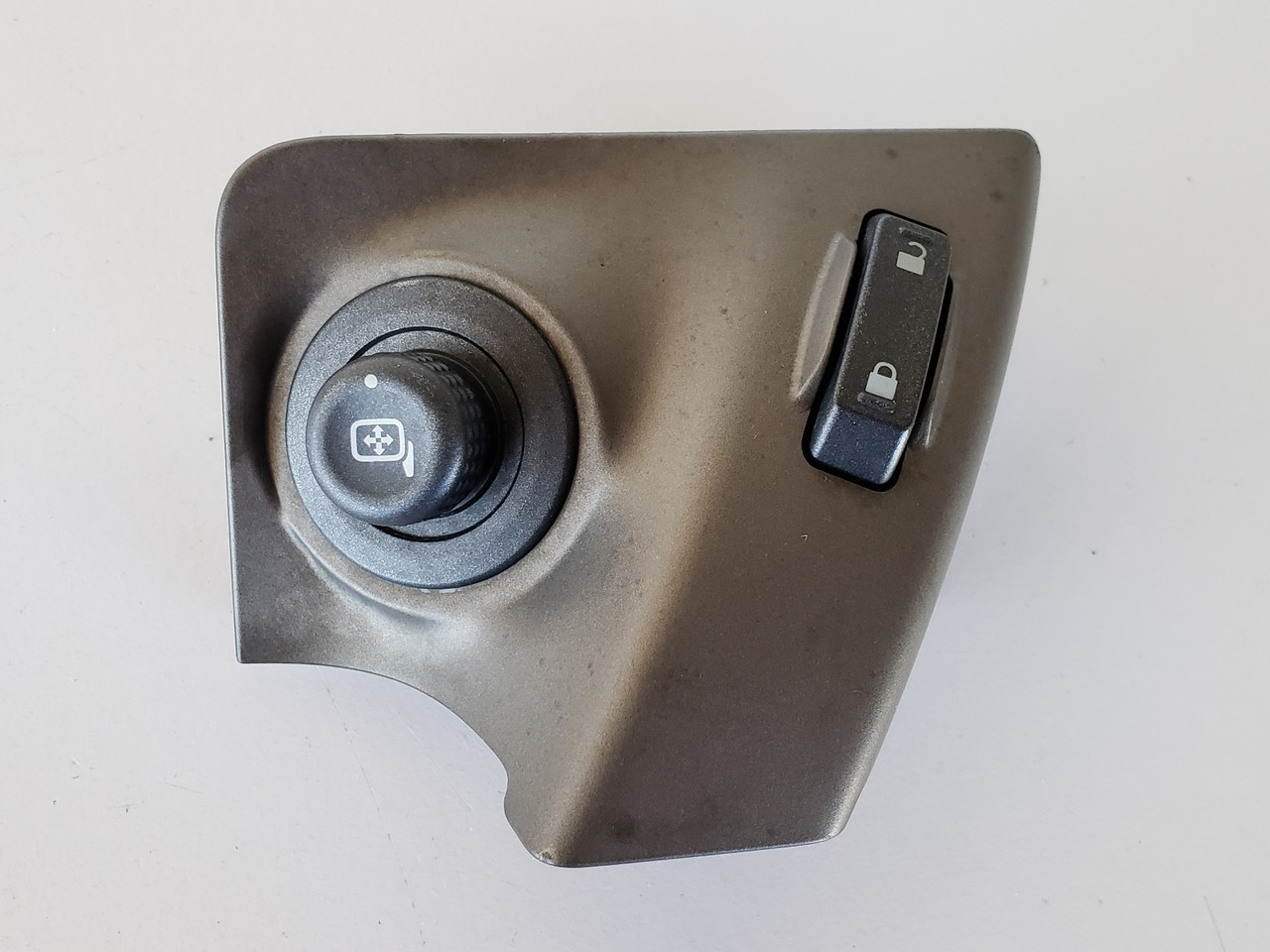 11-15 Lincoln MKX BA1T-14963-ABW Mirror & Lock Switch OEM 11-15 Lincoln MKX BA1T-14963-ABW Mirror & Lock Switch OEM