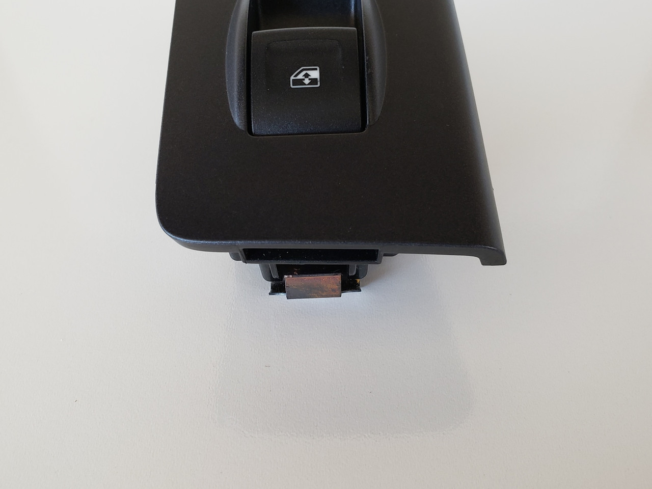 14-19 Chevy Silverado 1500 23436102 Left Rear Passenger Window Switch OEM 14-19 Chevy Silverado 1500 23436102 Left Rear Passenger Window Switch OEM