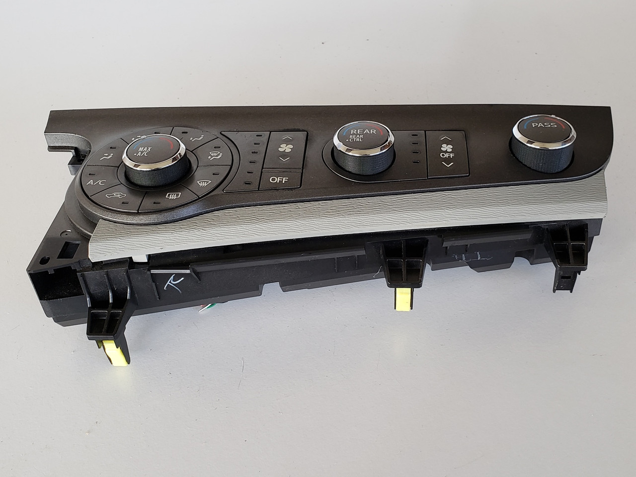 11-14 Sienna 55900-08140-B0 Climate Control Panel Temperature Unit A/C Heater