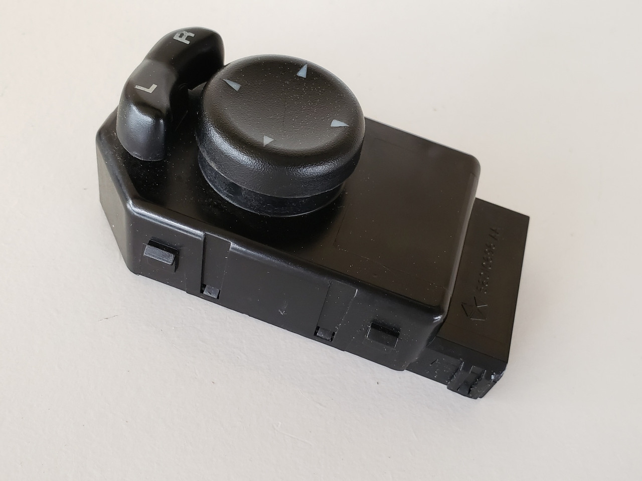 04-07 Jeep Liberty 56010696AA Drivers Side Left Master Mirror Switch OEM