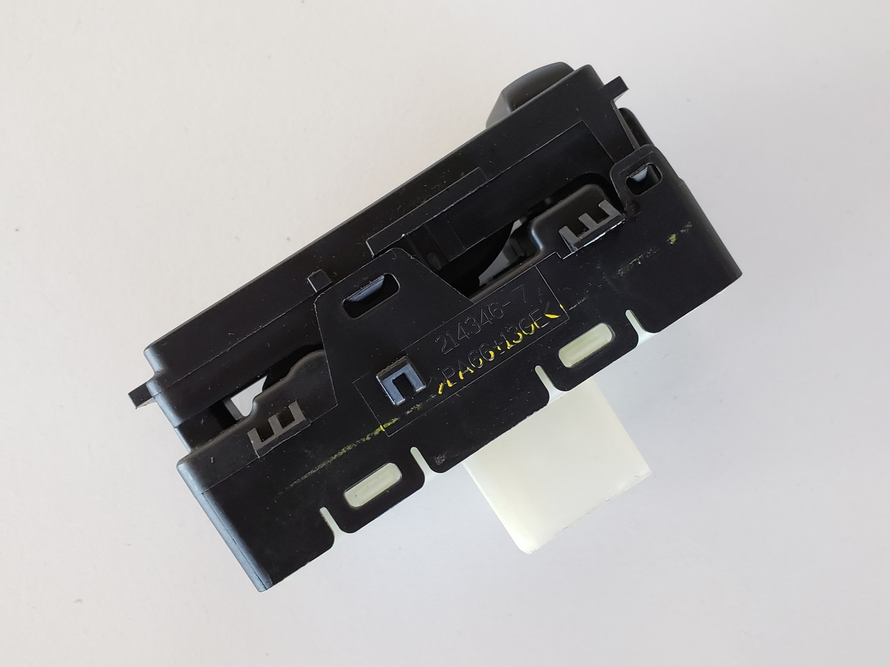 07-10 Chrysler 300 04602785AA Right Front Passenger Window Switch OEM