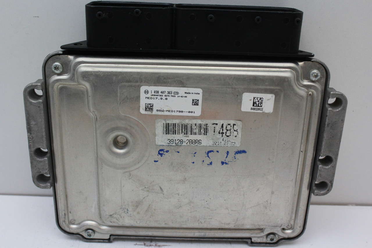 15 2015 Hyundai Veloster 39118-2BBR6 Computer Engine Control ECU ECM Module