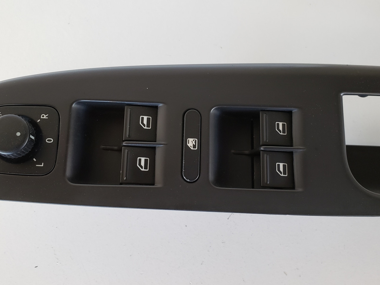 05-18 VW Jetta 1K4959857B Drivers Side Left Master Window Switch OEM