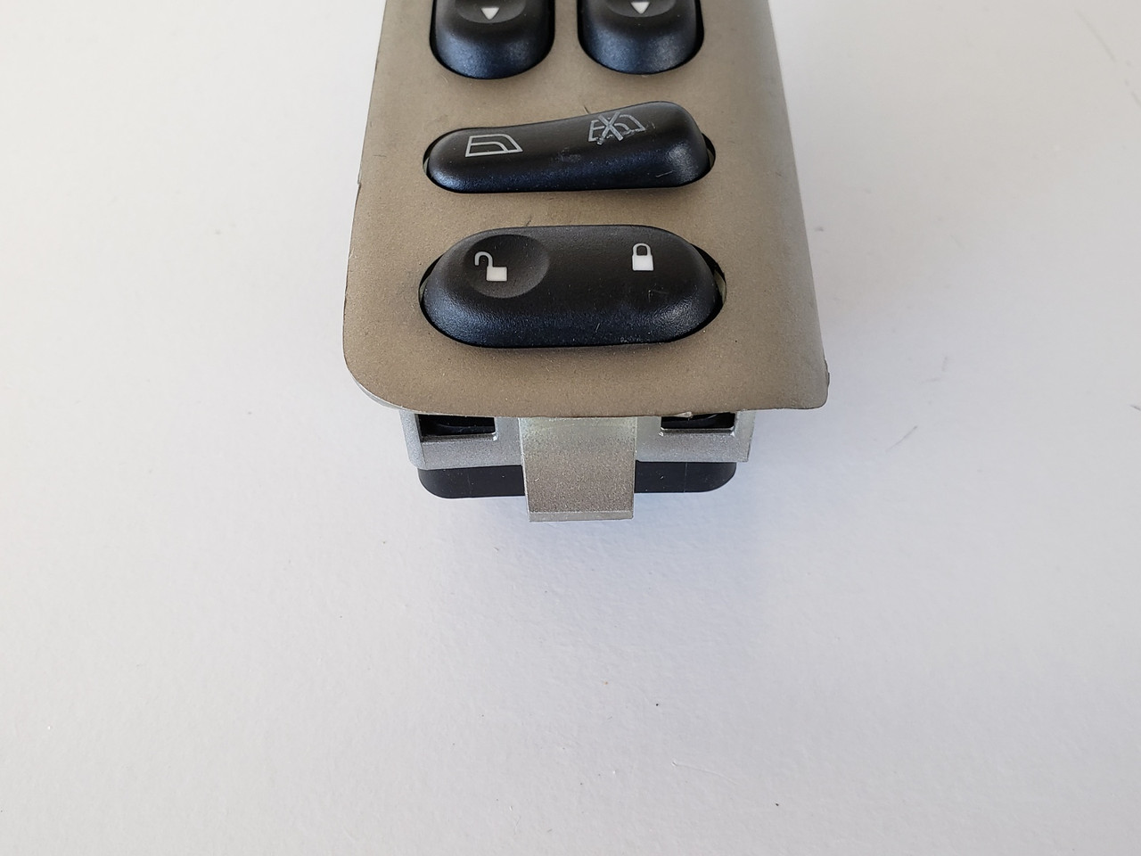 01-07 Mazda Tribute 3L8T-14540-AA0JA6 Drivers Side Left Master Window Switch OEM