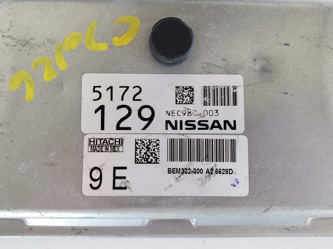 Aページ 8-98219393-0 8-98006186-0 Front Wheel Speed Sensor