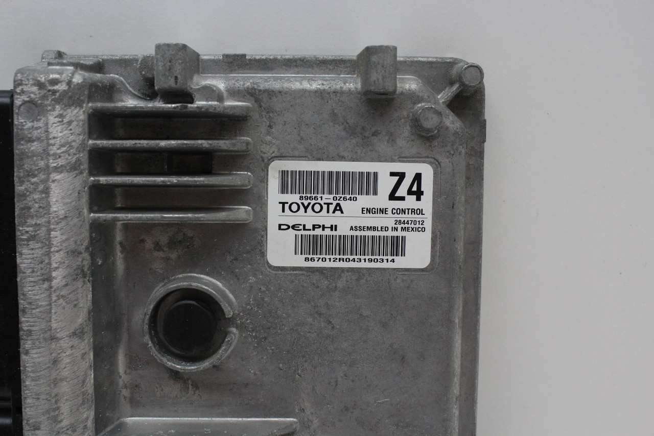 15 2015 Toyota Corolla 89661-0Z640 Computer Engine Control ECU ECM EBX Module