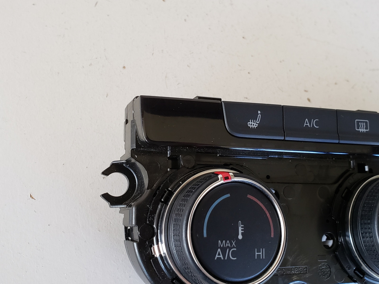 18 19 Volkswagen VW Atlas Climate Control Panel Temperature Unit A/C Heater 18 19 Volkswagen VW Atlas Climate Control Panel Temperature Unit A/C Heater