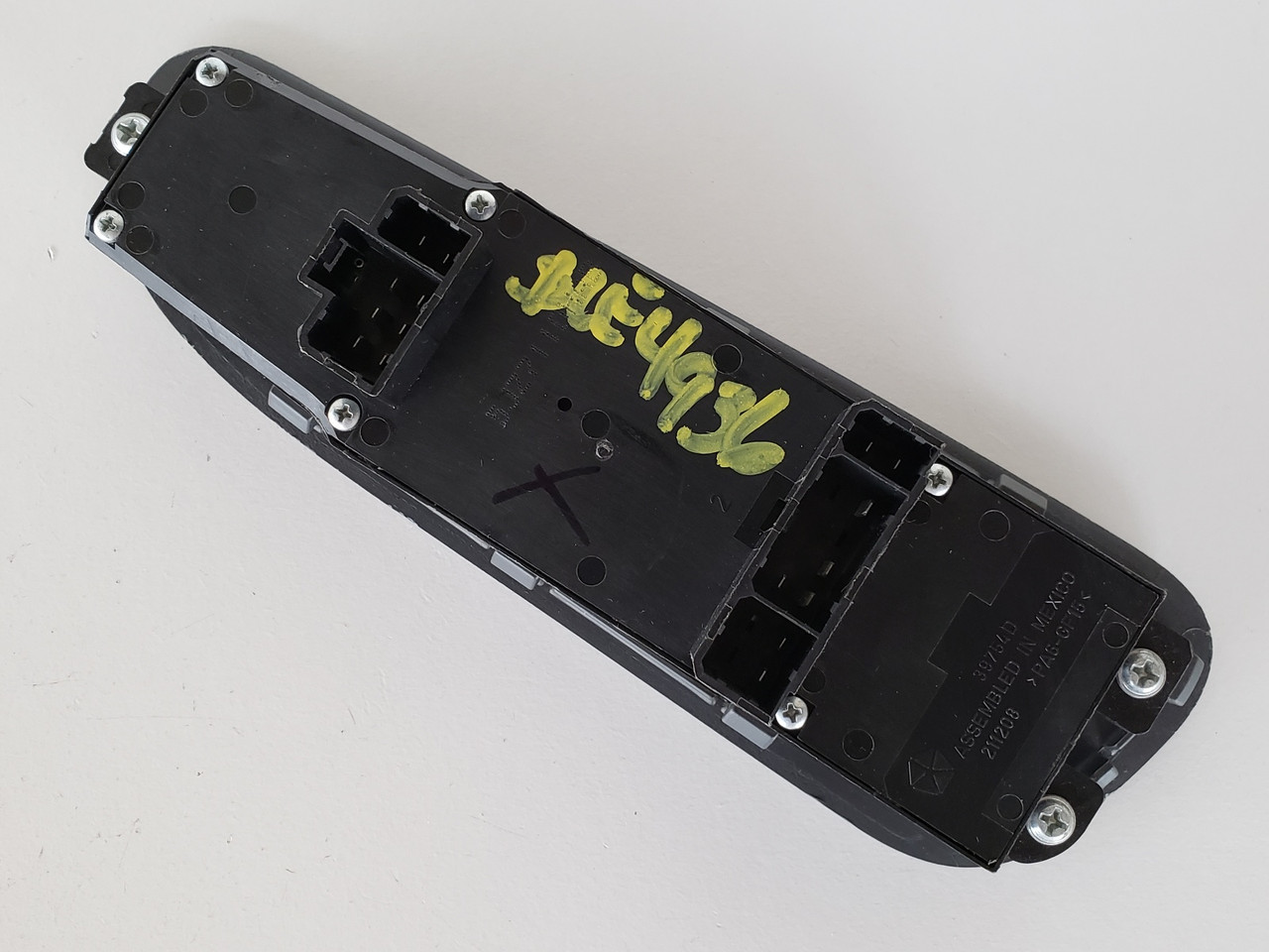 05-08 Ram 1500 Pick up 5JZ711DHAB Drivers Side Left Master Window Switch OEM