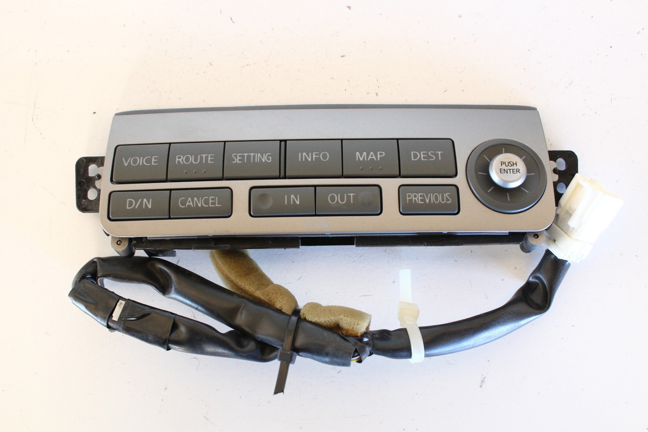 03 04 Infiniti G35 Naviagation Control Switch Panel Unit