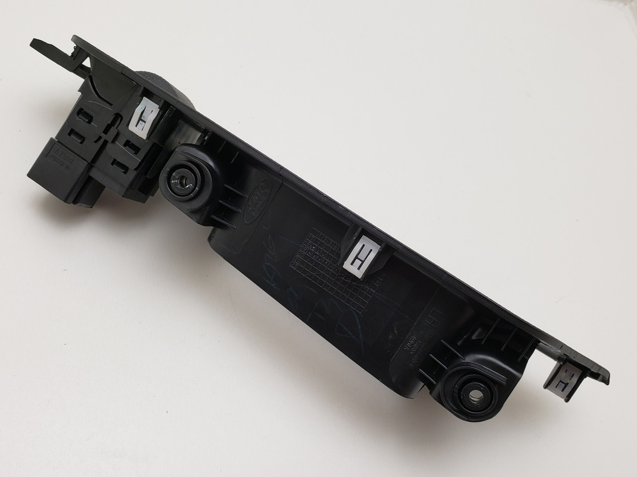 18-20 Ford EcoSport GN15-14529-AA Left Rear Passenger Window Switch OEM 18-20 Ford EcoSport GN15-14529-AA Left Rear Passenger Window Switch OEM