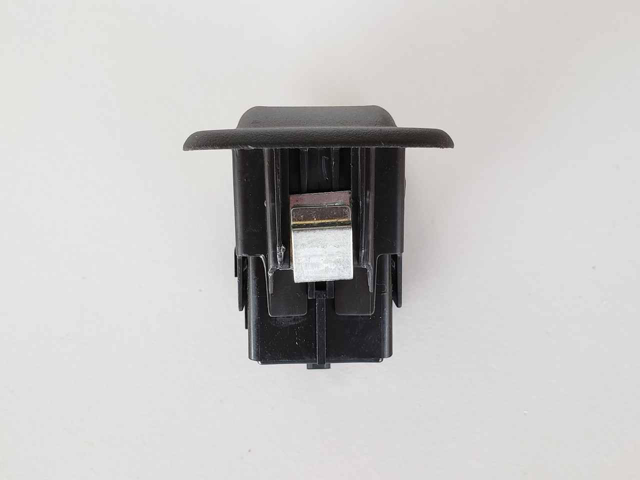 10-12 Ford Taurus BB5T-14529-BDW Left / Right Rear Passenger Window Switch OEM 10-12 Ford Taurus BB5T-14529-BDW Left / Right Rear Passenger Window Switch OEM