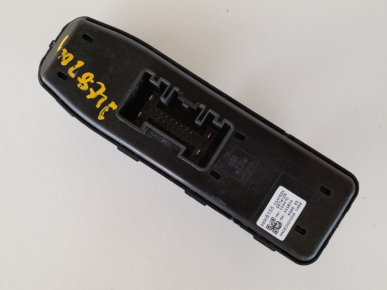 18-19 Gmc Acadia 23308155 Drivers Side Left Master Window Switch OEM 18-19 Gmc Acadia 23308155 Drivers Side Left Master Window Switch OEM