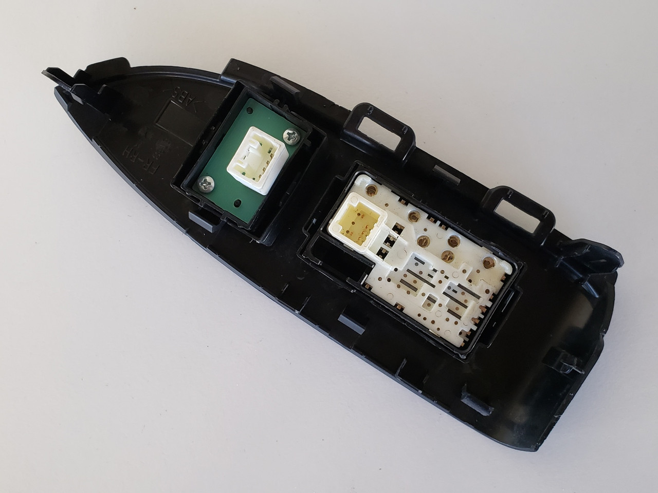 10-15 Toyota Prius 74231-47120 Right Front RH Passenger Window Switch OEM 10-15 Toyota Prius 74231-47120 Right Front RH Passenger Window Switch OEM