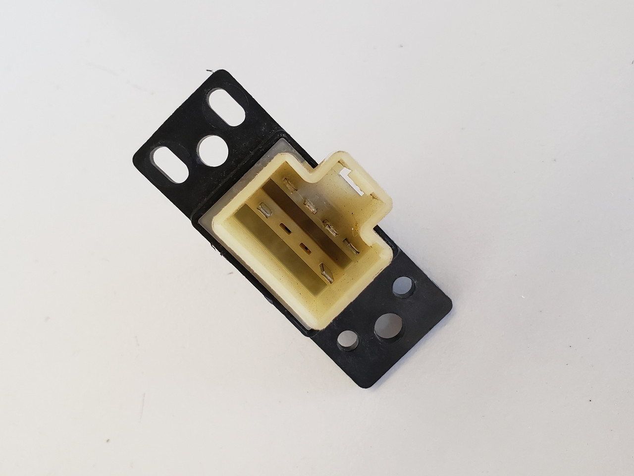 01-04 Chrysler Voyager 04685753AB Right Front Passenger Window Switch OEM