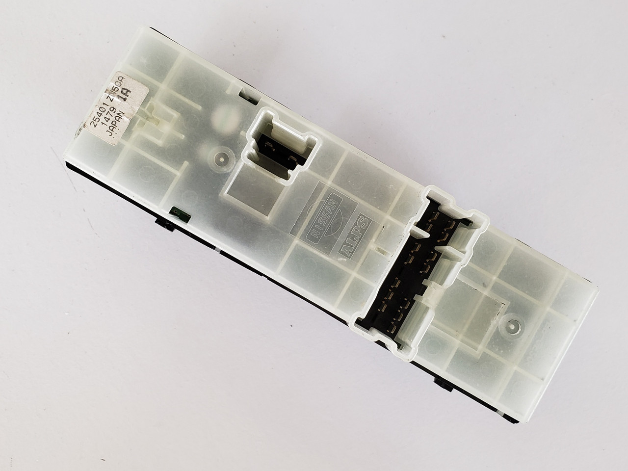 07-12 Nissan Altima 25401 ZN50A Drivers Side Left Master Window Switch OEM