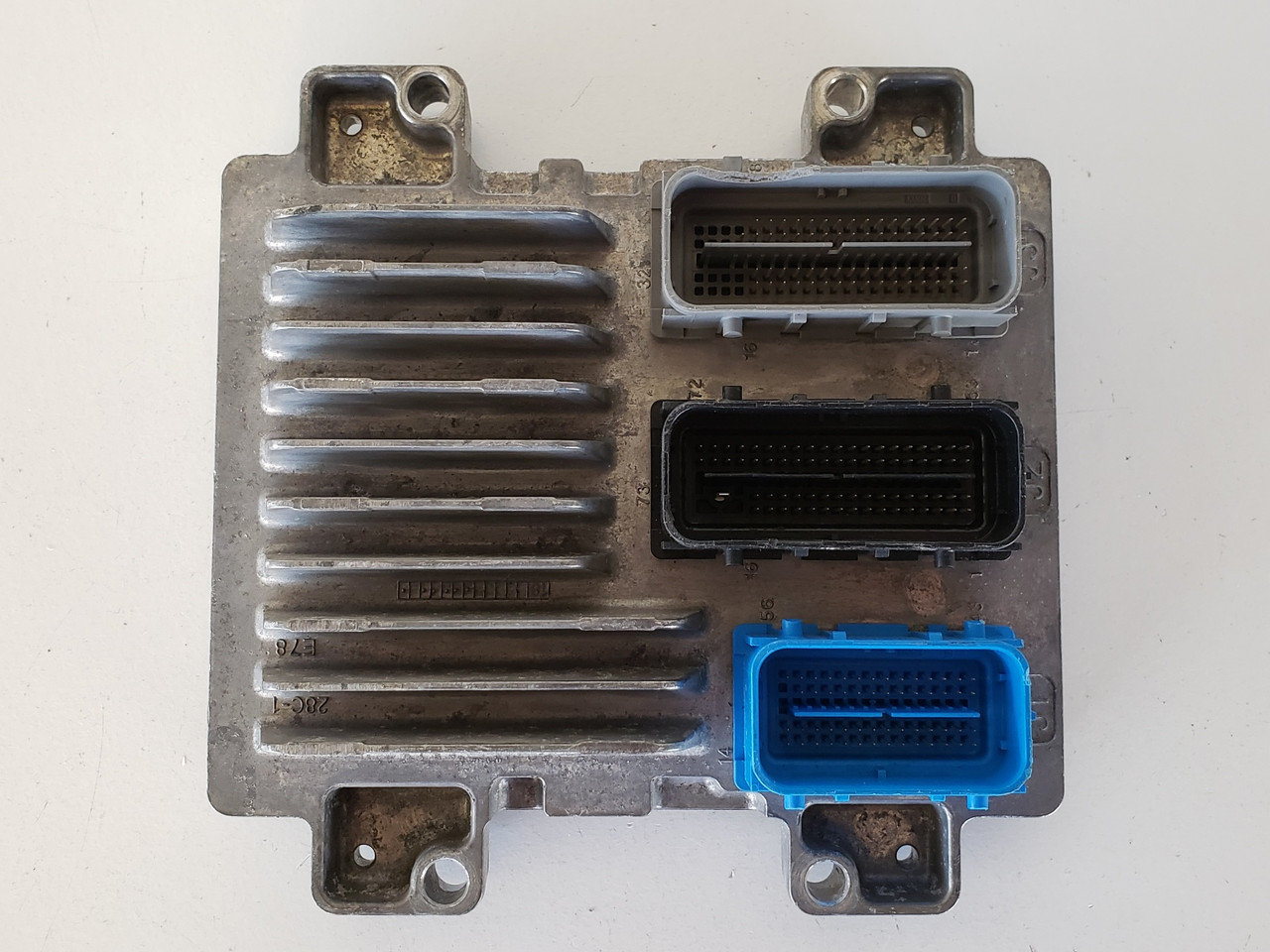 17-18 Silverado 2500 3500 12692201 Computer Engine Control ECU ECM EBX Module 17-18 Silverado 2500 3500 12692201 Computer Engine Control ECU ECM EBX Module