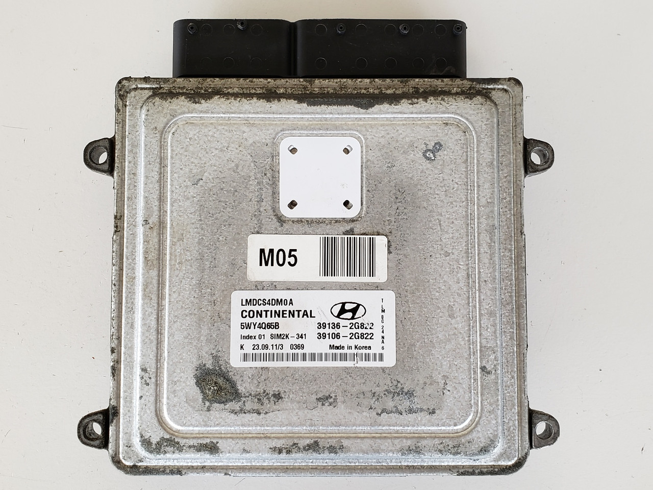 2010-2013 Tucson 39106-2G822 Computer Brain Engine Control ECU ECM