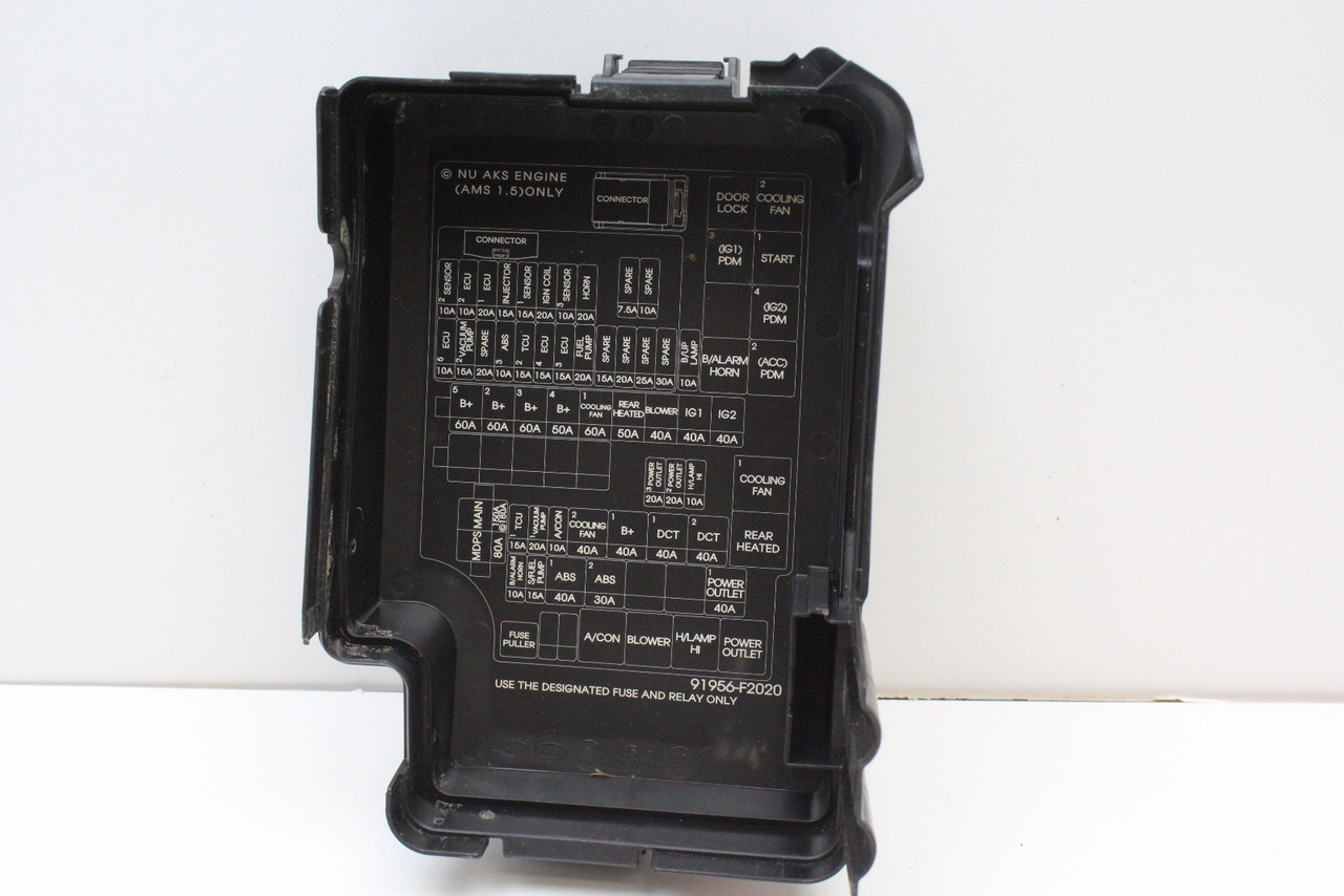 2017 Hyundai Elantra 91200-F3261 Fusebox Fuse Box Relay Junction Control Module