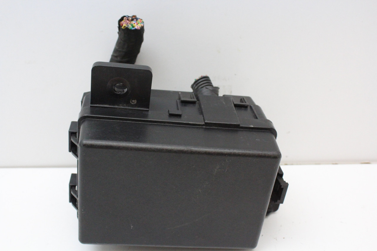 09-12 Hyundai Genesis CPE 914002M070 Fusebox Fuse Box Relay Unit Module