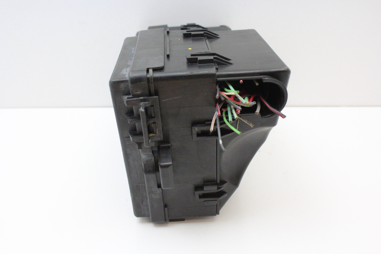 04 05 06 07 08 09 Mazda 3 3M5T-14A142-AB Fusebox Fuse Box Relay Unit Module