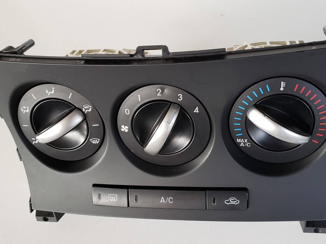 12-13 Mazda 3 "2.0L" BFD161190 Climate Control Panel Temperature Unit A/C Heater