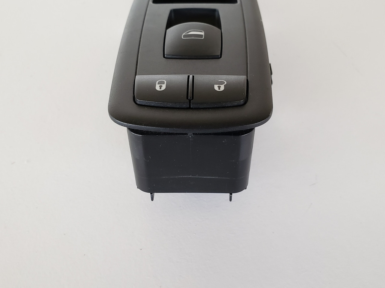 09-10 Jeep Liberty 04602544AF Right Front Passenger Window Switch OEM 09-10 Jeep Liberty 04602544AF Right Front Passenger Window Switch OEM