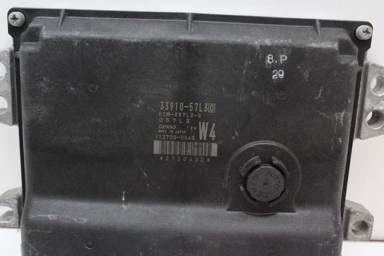 2013 13 Suzuki Kizashi 33910-57L30 Computer Brain Engine Control ECU ECM Module