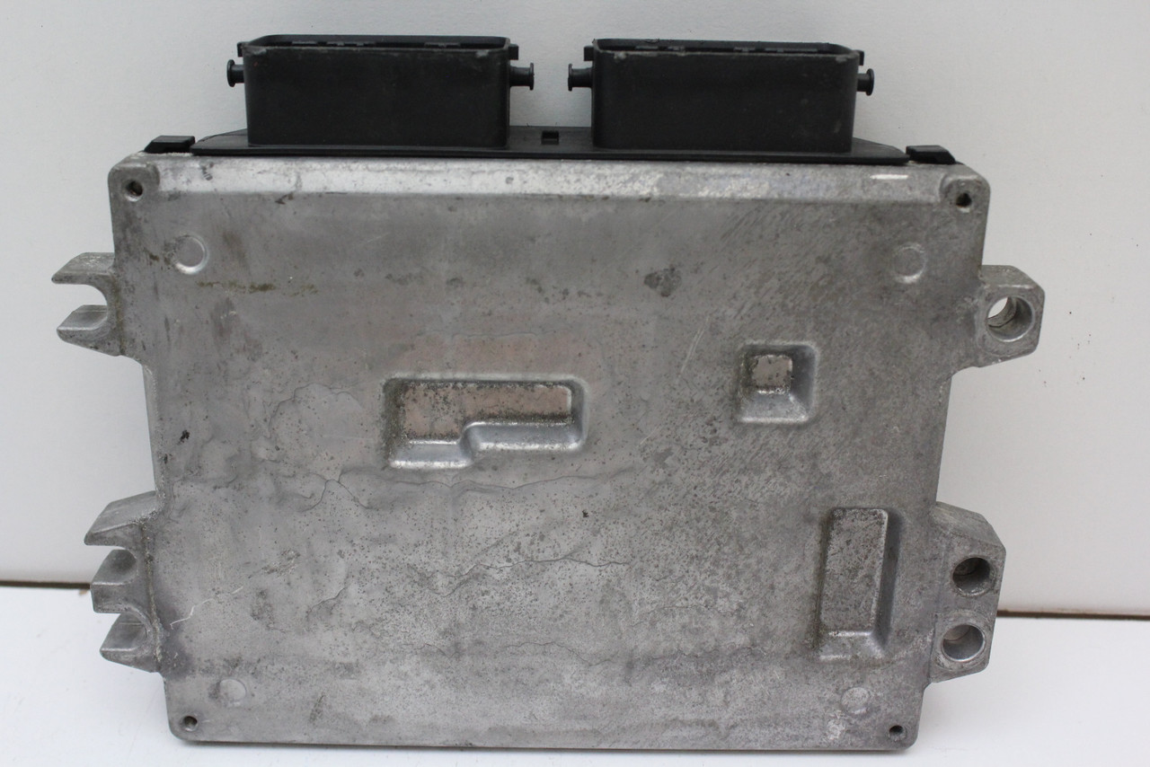 2013 13 Suzuki Kizashi 33910-57L30 Computer Brain Engine Control ECU ECM Module