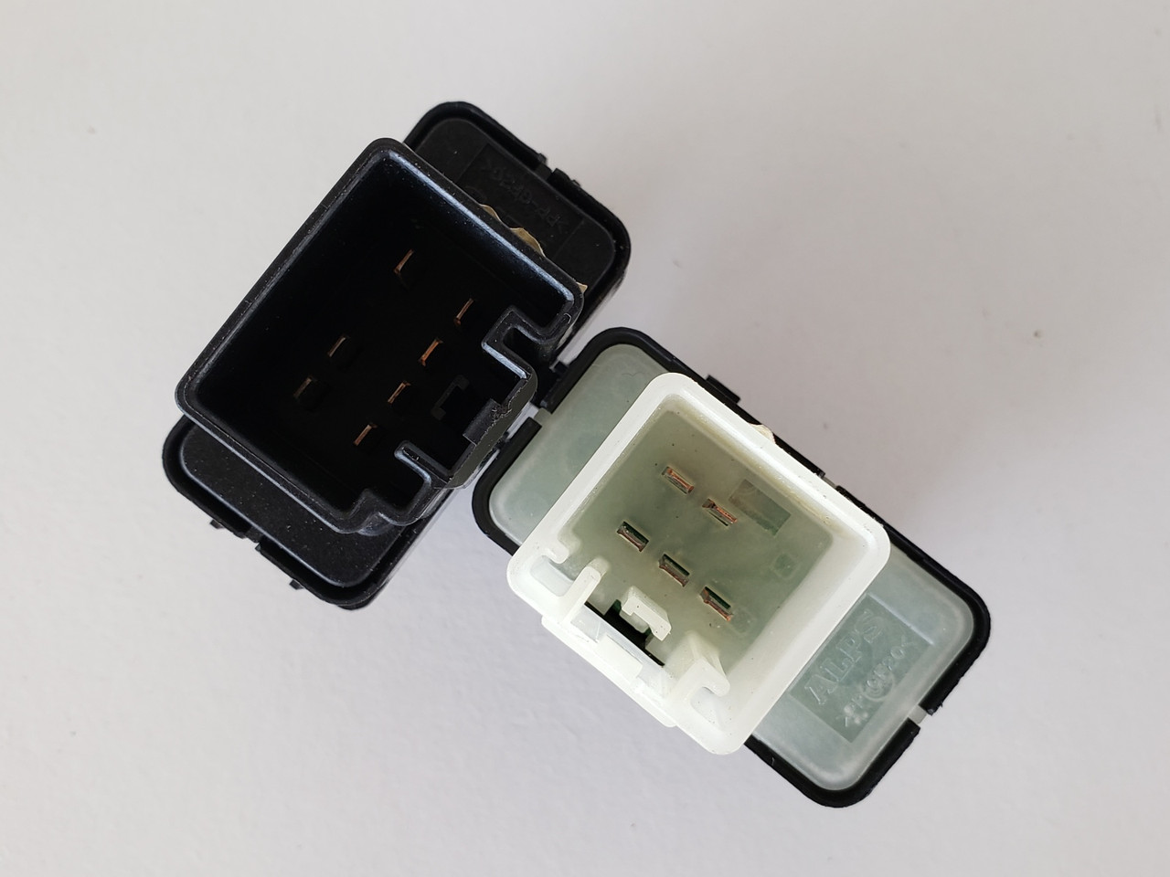 02-05 Ford Explorer Right Front Passenger Window Switch OEM