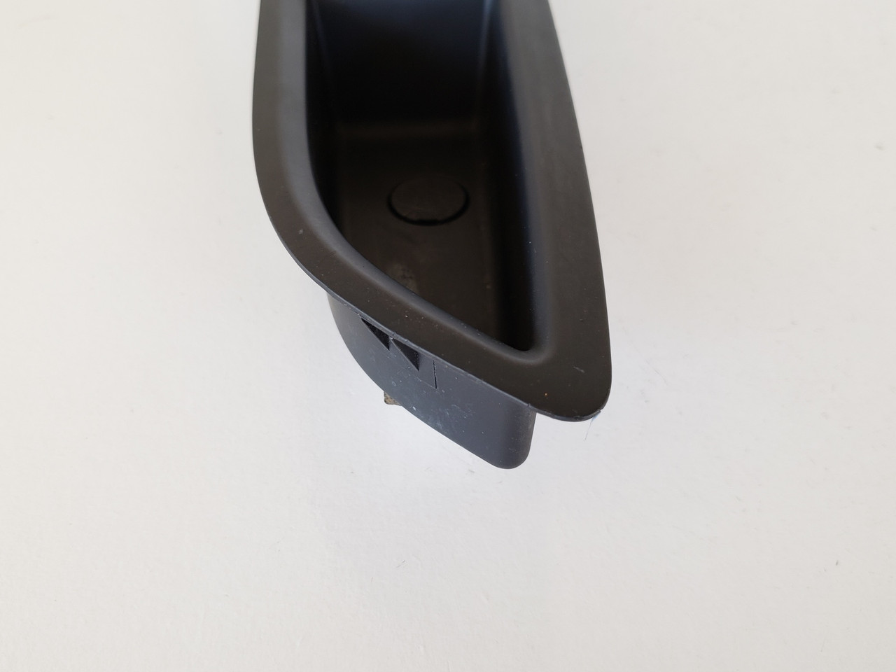 13-19 Buick Encore  22819399 Right Front Passenger Window Switch 13-19 Buick Encore  22819399 Right Front Passenger Window Switch