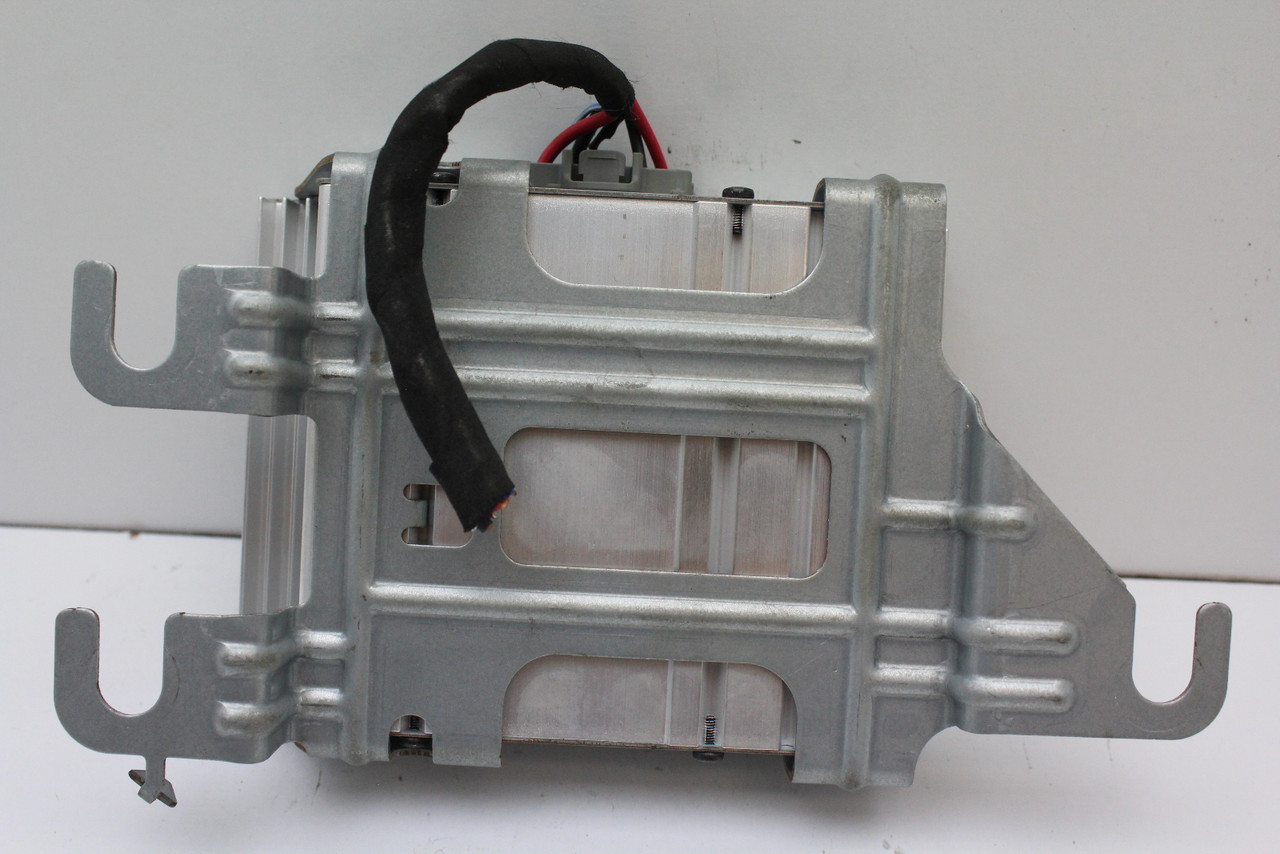 17 18 Cadillac CTS 23346669 Power Inverter Control Module Unit 17 18 Cadillac CTS 23346669 Power Inverter Control Module Unit