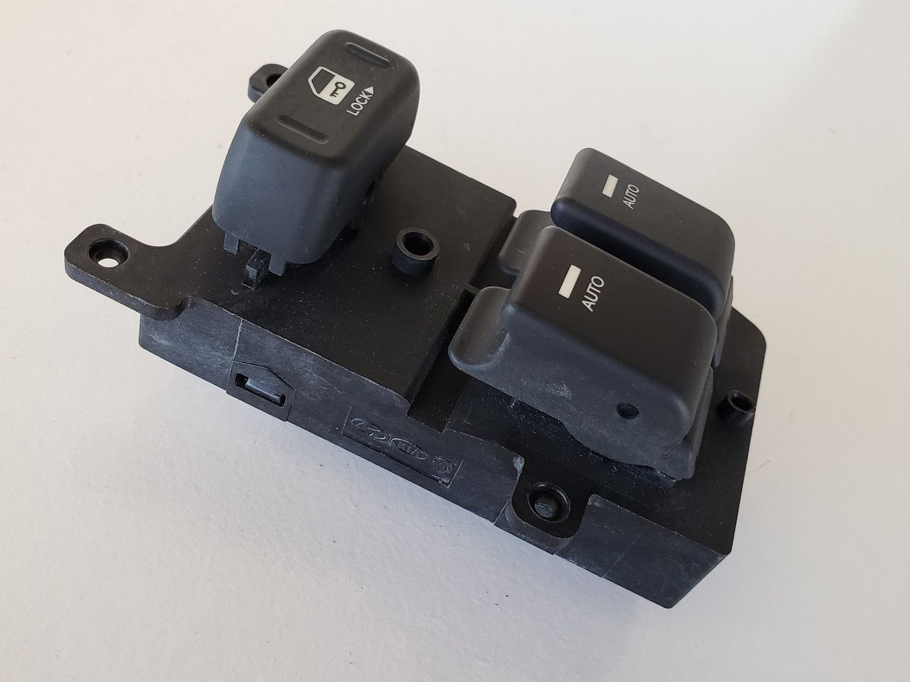 11-12 Genesis Coupe 935712M2009P Drivers Side Left Master Window Switch OEM 11-12 Genesis Coupe 935712M2009P Drivers Side Left Master Window Switch OEM