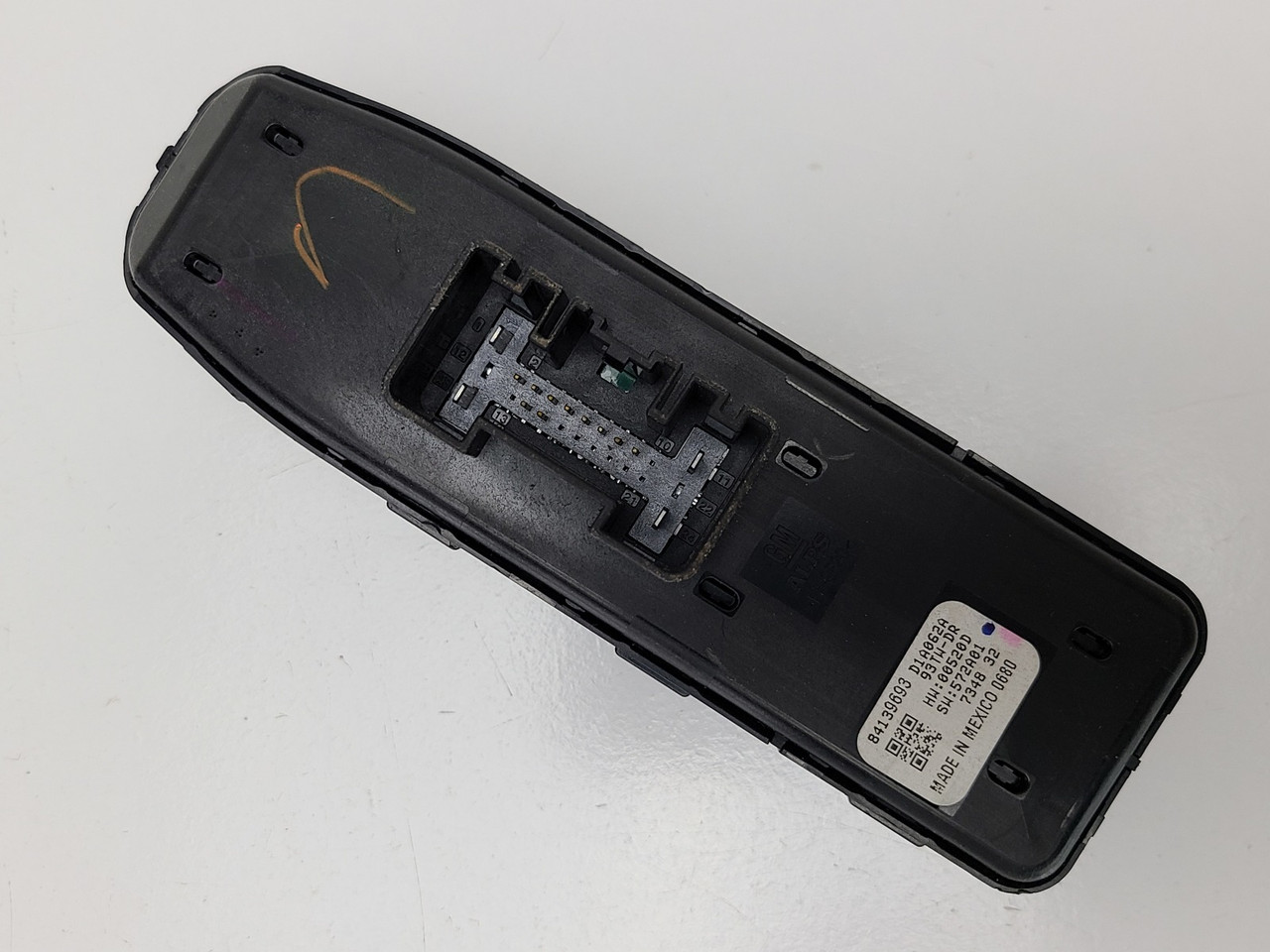 19 Gmc Sierra 1500 84139693 Drivers Side Left Master Window Switch OEM 19 Gmc Sierra 1500 84139693 Drivers Side Left Master Window Switch OEM