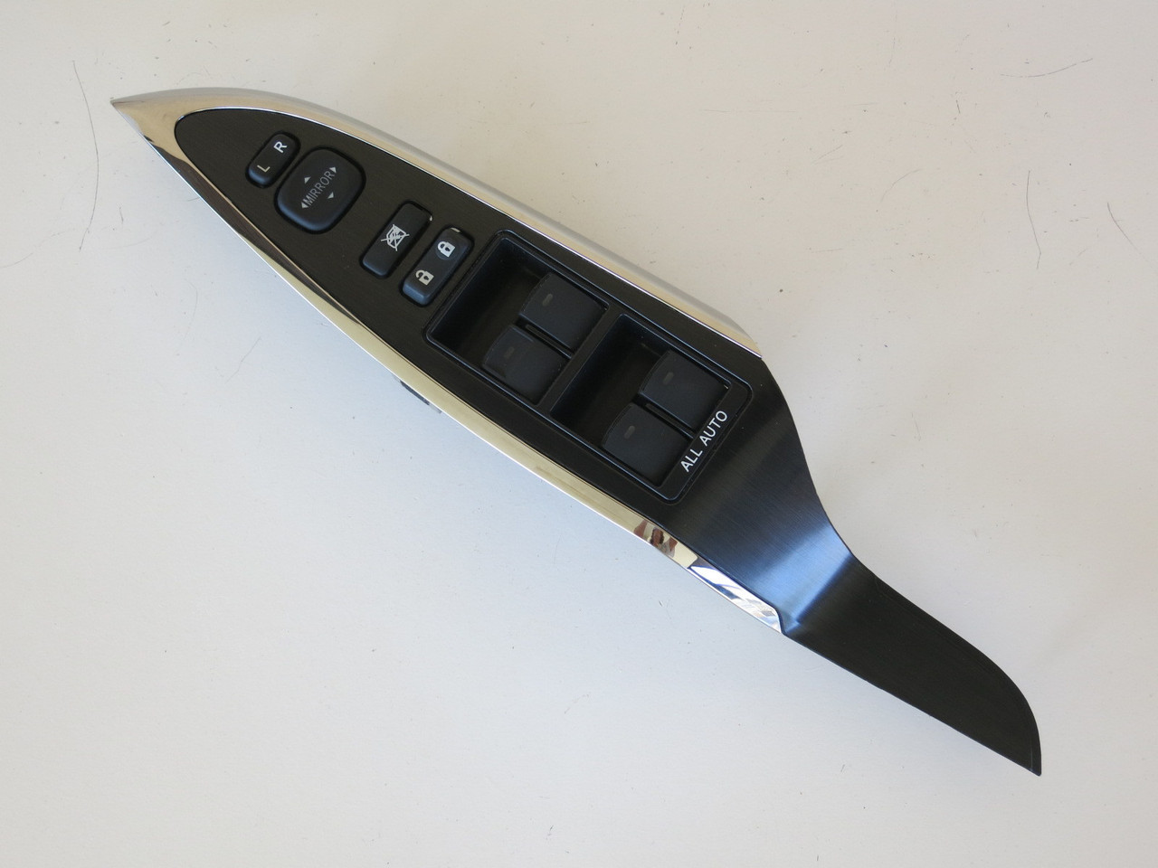 13 14 15 16 17 Toyota Avalon Drivers Side Left Master Window Switch OEM 13 14 15 16 17 Toyota Avalon Drivers Side Left Master Window Switch OEM