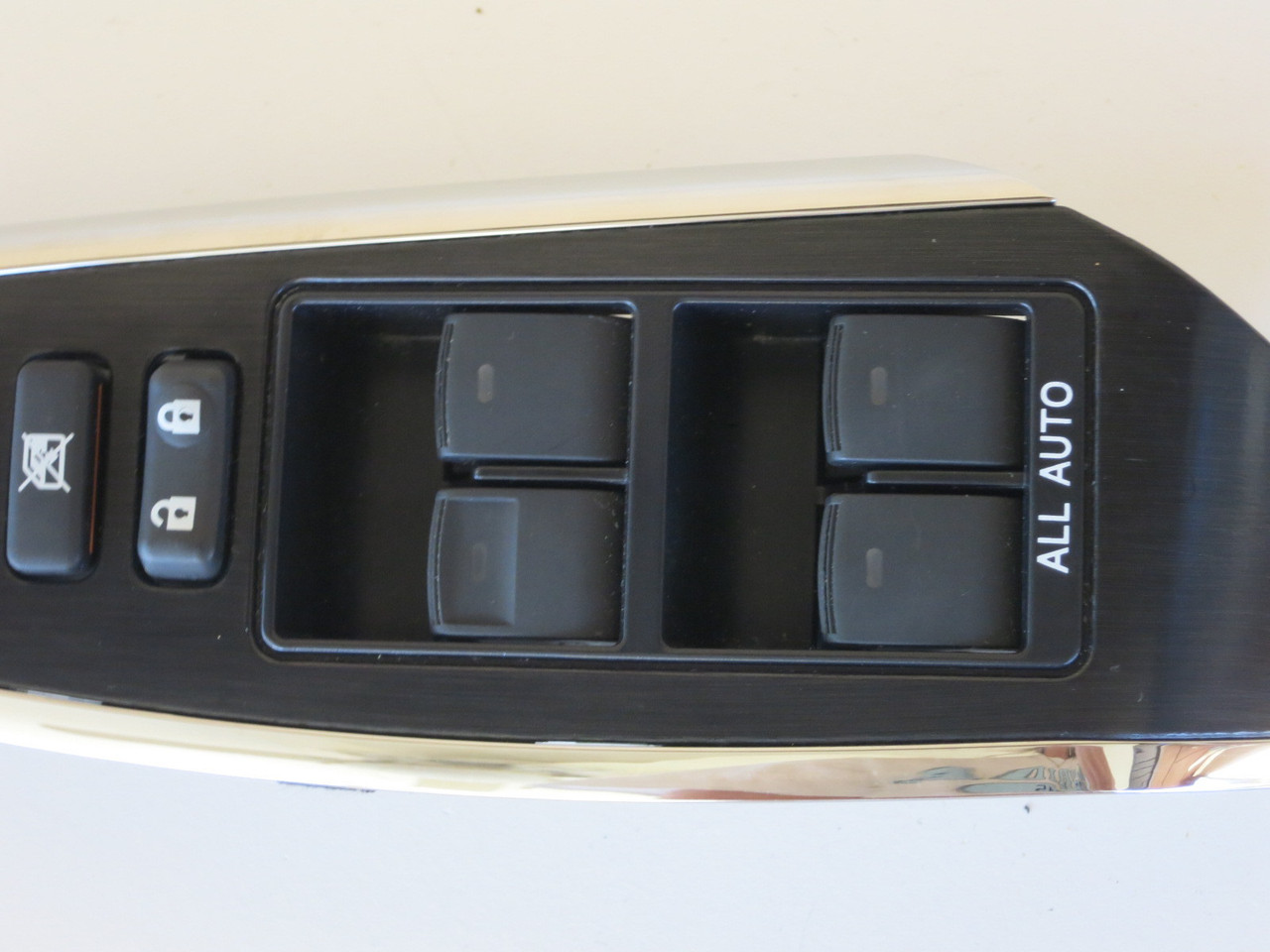 13 14 15 16 17 Toyota Avalon Drivers Side Left Master Window Switch OEM 13 14 15 16 17 Toyota Avalon Drivers Side Left Master Window Switch OEM
