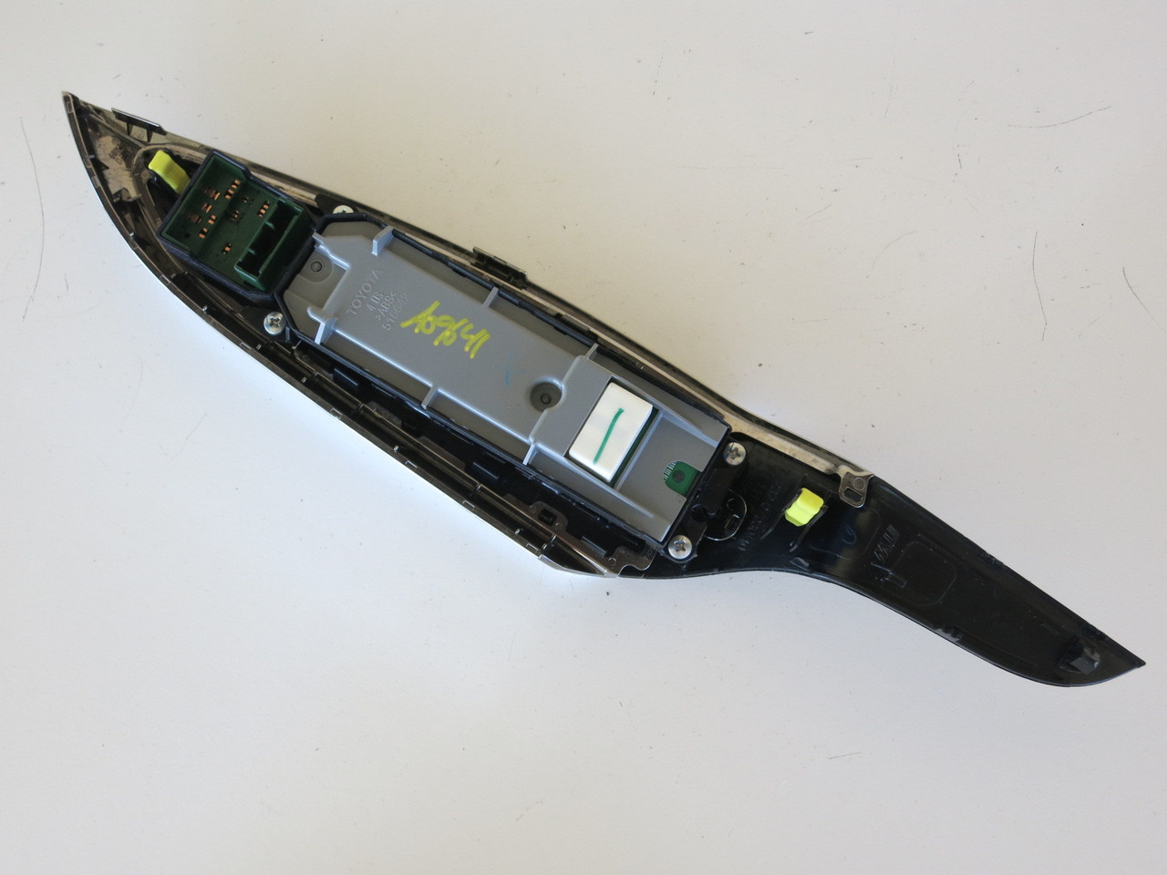 13 14 15 16 17 Toyota Avalon Drivers Side Left Master Window Switch OEM 13 14 15 16 17 Toyota Avalon Drivers Side Left Master Window Switch OEM