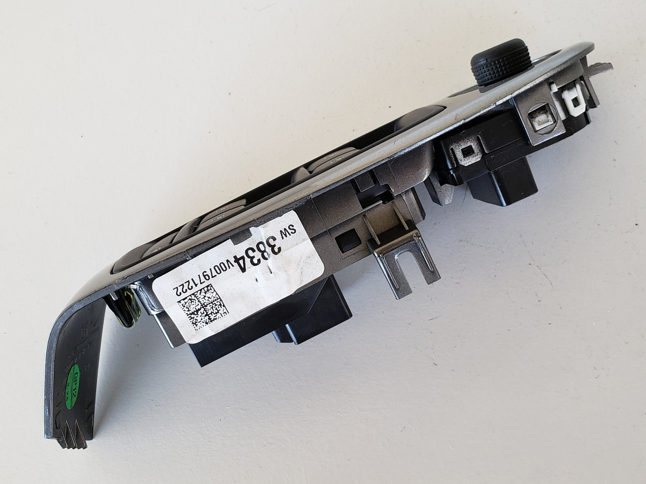 14-16 Chevrolet Chevy Malibu 20917577 Drivers Side Left Master Window Switch OEM 14-16 Chevrolet Chevy Malibu 20917577 Drivers Side Left Master Window Switch OEM