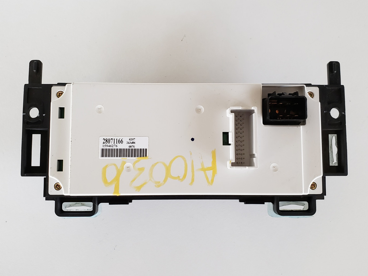 07-09 Saturn Aura 15946276 Climate Control Panel Temperature Unit A/C Heater