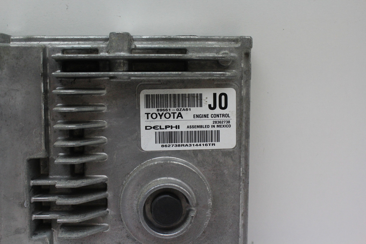 12-14 Toyota Matrix 89661-0ZA61 Computer Brain Engine Control ECU ECM EBX Module