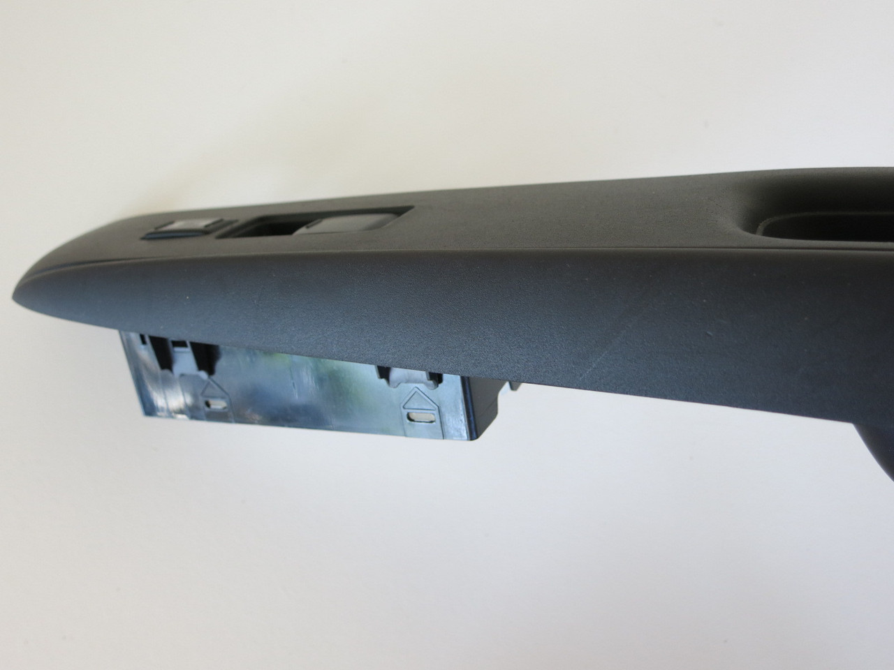 12 13 14 15 16 Nissan Versa Right Front Passenger Window Switch OEM 12 13 14 15 16 Nissan Versa Right Front Passenger Window Switch OEM