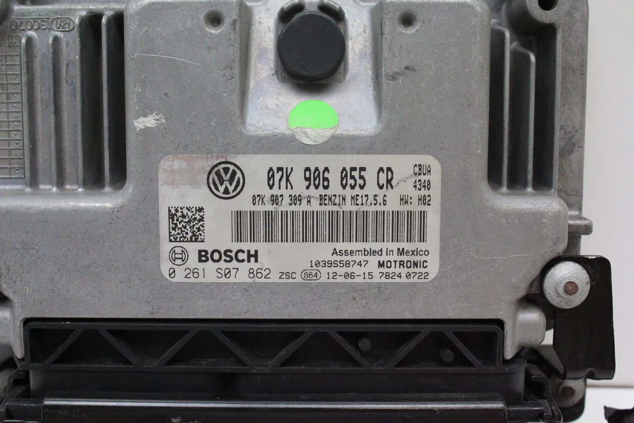 13 14 Volkswagen Passat 2.5L 07K 906 055 CR Computer Engine Control ECU Module
