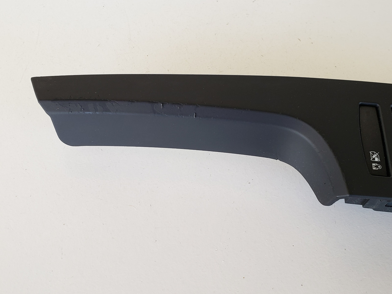 132 Cadillac ATS 22747718 Drivers Side Left Master Window Switch OEM 132 Cadillac ATS 22747718 Drivers Side Left Master Window Switch OEM