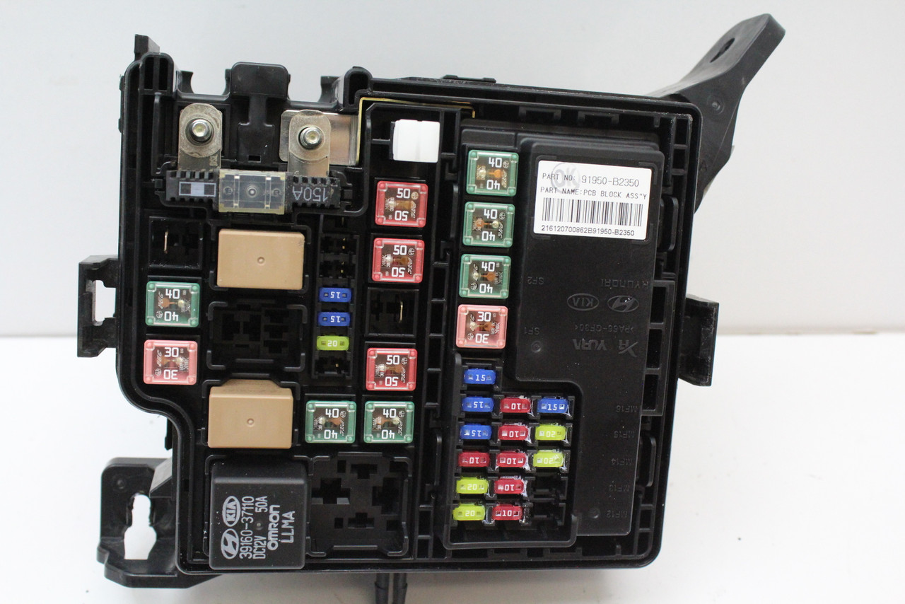 17 18 19 Kia Soul 1.6L 91709B2070 Fusebox Fuse Box Relay Unit Module