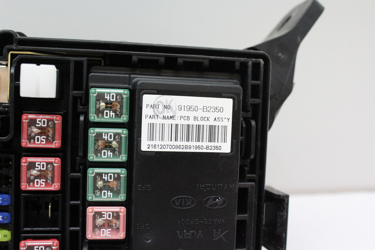 17 18 19 Kia Soul 1.6L 91709B2070 Fusebox Fuse Box Relay Unit Module