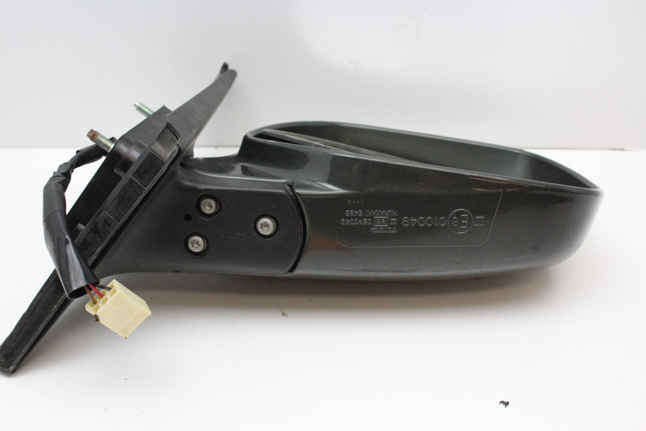 04-06 Scion XB 8791052520A0 Passenger Right Side View Exterior
